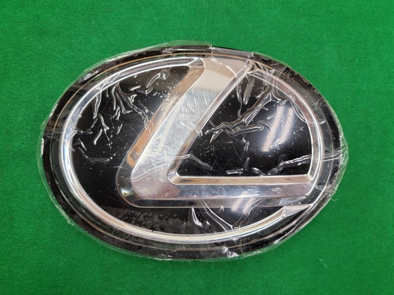 2016 2017 2018 2019 LEXUS ES350 RX350 FRONT BUMPER GRILLE EMBLEM