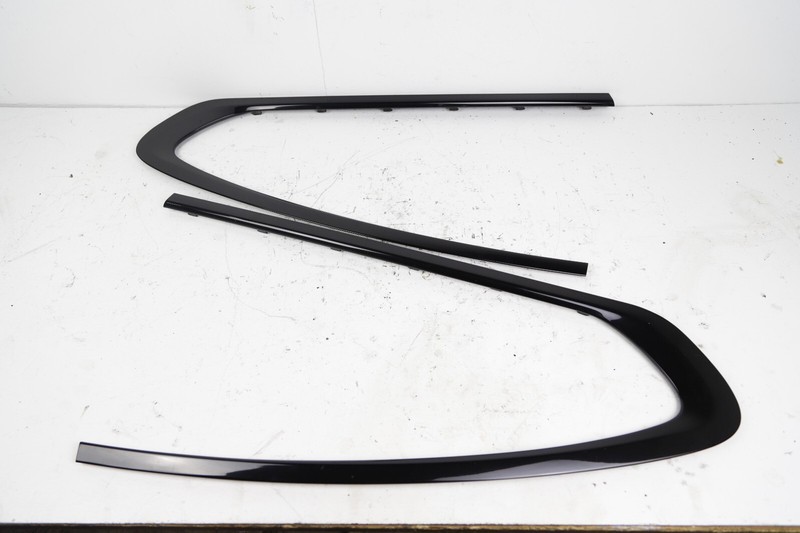 12 - 18 BMW 650I M6 F13 RIGHT REAR QUARTER GLASS WINDOW SURROUND TRIM 7255592
