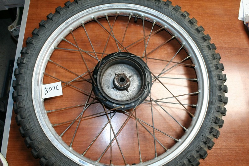 1983 Yamaha XT 250 Front Wheel Rim Takasago 21x1.6 OEM 83 F