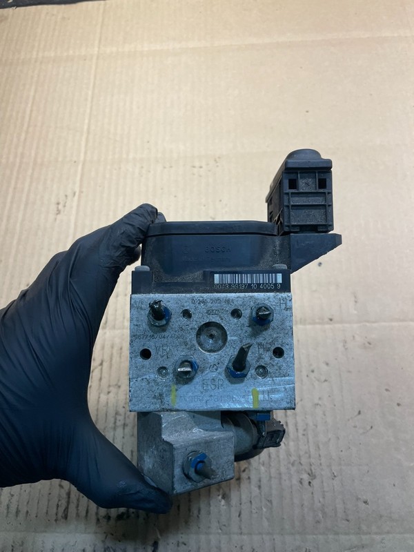 1998-2002 Mercedes W203 C230 CLK320 ABS Anti Lock Brake Pump Module X8568 DG