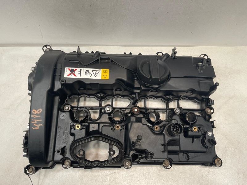 2016-2018 MERCEDES BENZ GLE63 VALVE COVER BLACK 17K 48875