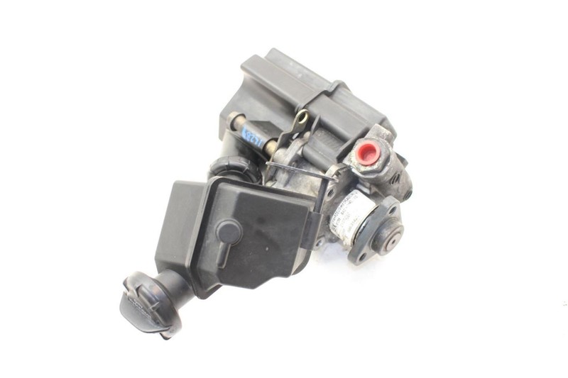 99-00 Porsche 911 3.4L Power Steering Pump Assembly 99631402004