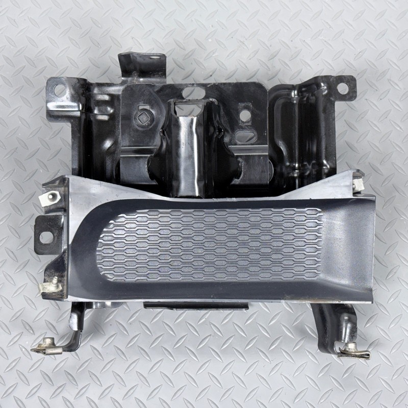 ✅ 2013-24 RAM 1500 Classic OEM FRONT RIGHT BUMPER BRACKET / BEZEL SUPPORT Mopar