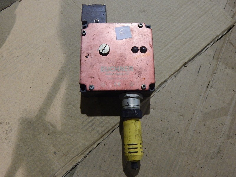 Eucher TZ1LE024BHA C1808 Safety Switch "E" *FREE SHIPPING*