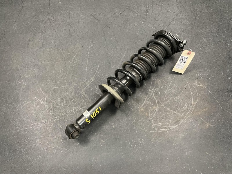 Rear Right Suspension Strut w/ Spring 2022 Subaru Forester 20365-SJ300 2023