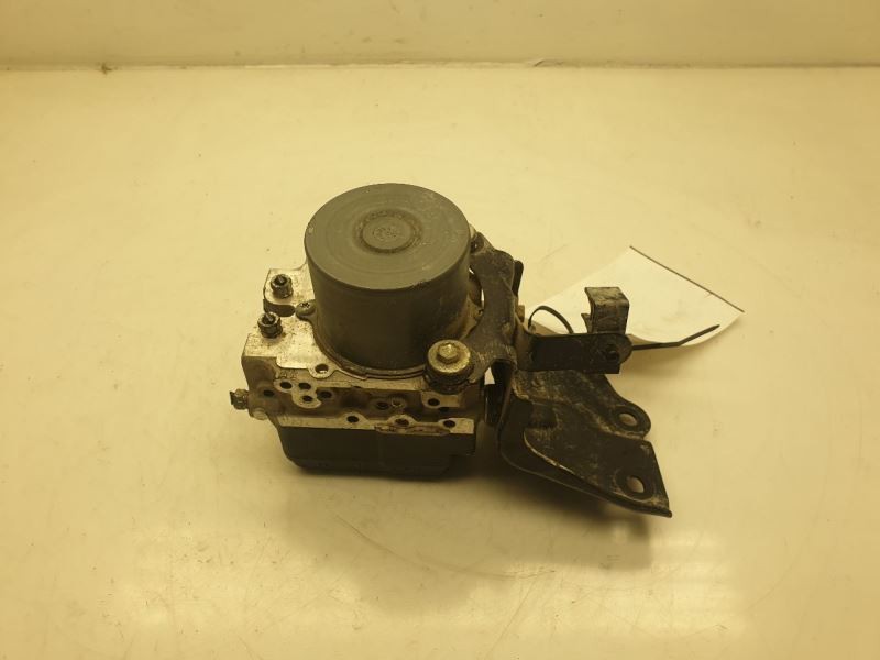 Anti-Lock Brake Part Actuator And Pump Assembly AWD Le Fits 13-14 RAV4