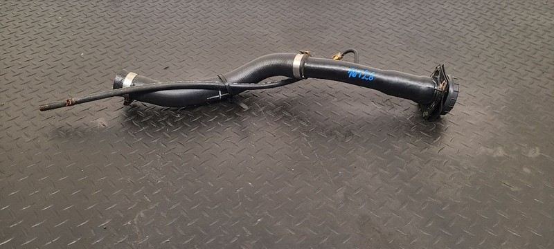 01-04 Chevrolet Tracker 2.0L & 2.5L Fuel Filler Neck OEM 91177485
