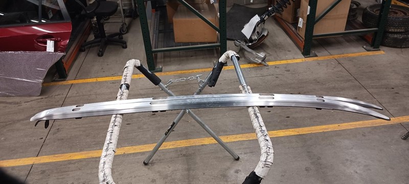 20 HONDA HR-V luggage rail pair left right OEM