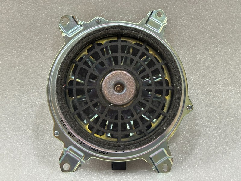 2013-2018 Lexus Es350 Subwoofer Audio Speaker 86160-33810