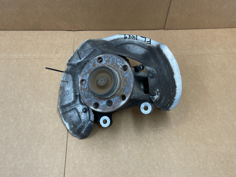 14 15 16 BMW F22 M235i 228i RWD Front Left Driver Spindle Knuckle Hub 1449