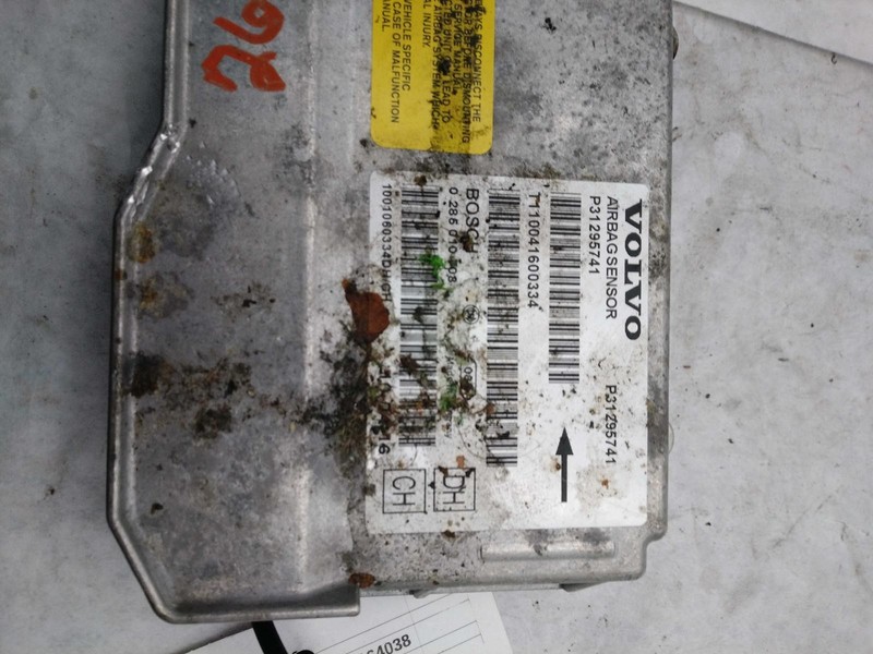 Used Air Bag Module fits: 2010 Volvo 70 SERIES Air Bag center floor console V70
