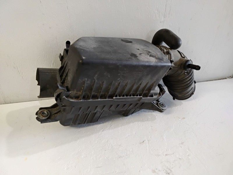 2014-2018 Kia Forte Air Cleaner Intake Box 1.8L 2.0L