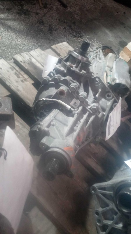 2019 Cadillac XT4 Transfer Case Assembly 4WD OEM 112K Miles - Warranty Included