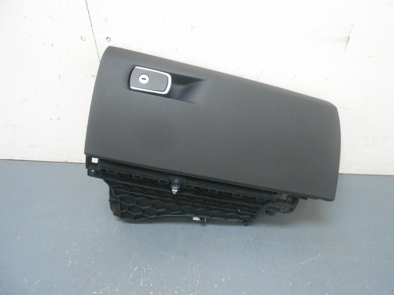 2016 14 15 17 18 BMW M3 F80 Glove Box #0658 H6