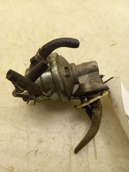 81-90 TOYOTA PICKUP 2.4L 4CYL FUEL PUMP ASSEMBLY