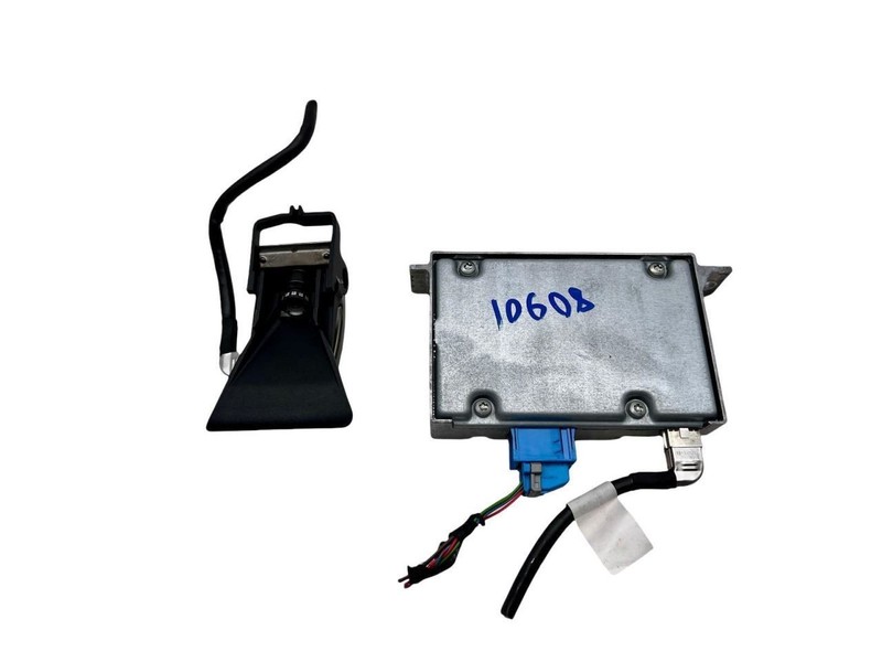 2009-2012 BMW 750i Lane Departure Warning Camera With Control Module