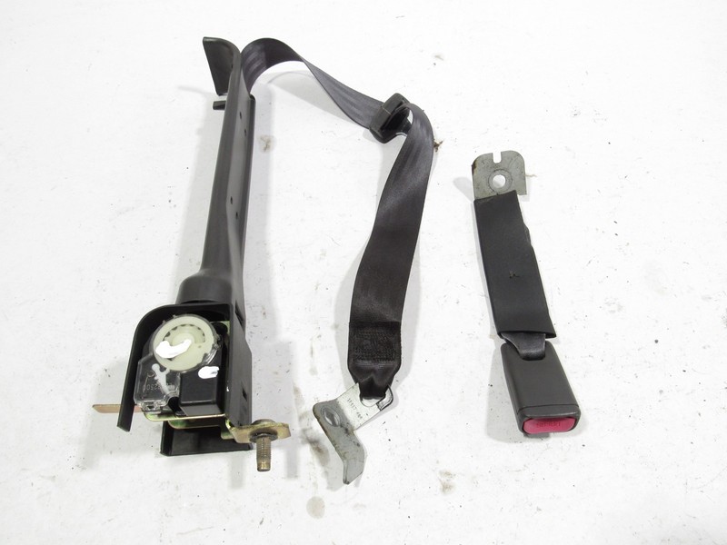 99-04 Ford Mustang GT 1999 Convertible Rear Left Seat Belt Retractor Buckle ;