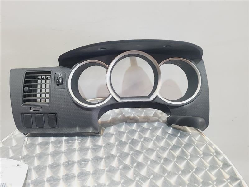 TACOMA2005 Dash Bezel 568184