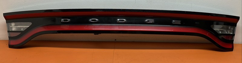 68213147AC | 2015 - 2022 DODGE CHARGER CENTER TAILLIGHT BACKUP LAMP OEM