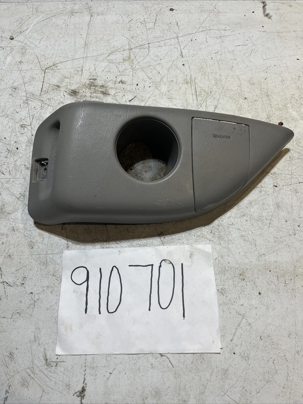 2005 Toyota Highlander RH Cup Holder Trim 64714-48060