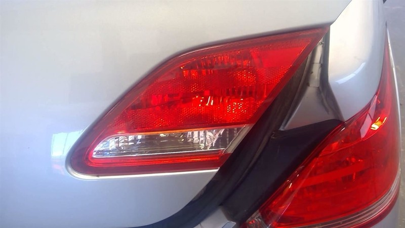 Passenger Tail Light From 10/09 Decklid Mounted Fits 05-07 10 AVALON 3446917