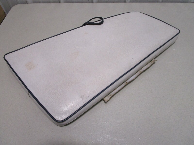 1989 Sylvan 188 Barritz Boat Front Port Left Bow Seat Cushion Blue / Grey