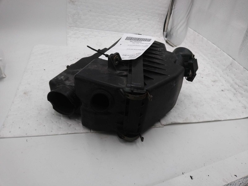 2012 Suzuki SX4 Air Cleaner Assembly OEM 2.0L Silver 83K Miles NJ25-23268-591922