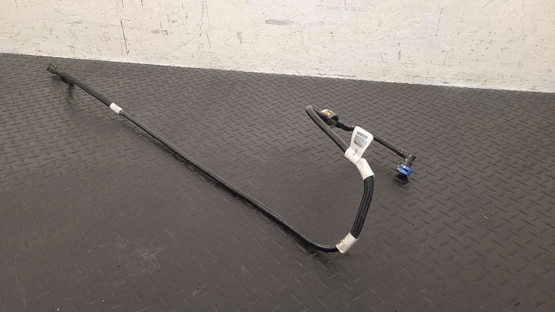 18-20 Chevrolet Traverse Fuel Pump Feed Hose Assembly OEM 85575819