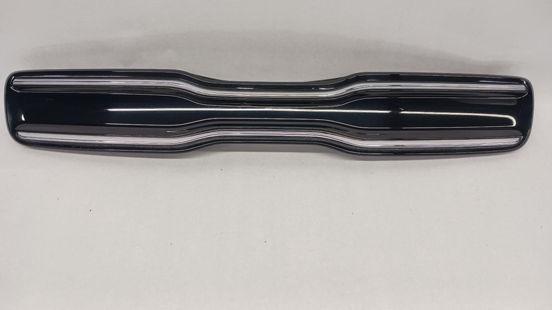 17-'19 KIA SOUL upper Grille gloss black OEM Grade A!