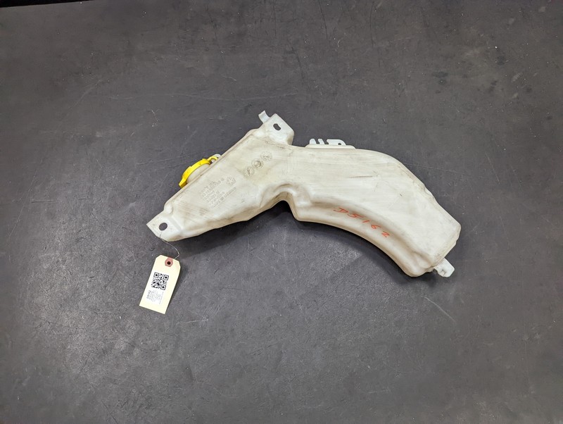 Windshield Washer Reservoir 2016 Dodge Journey 05116307AB 2012 2013 2014 - 2020