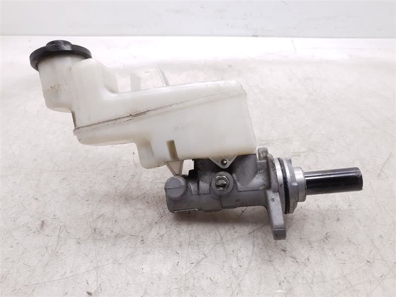13-18 TOYOTA AVALON 2.5L FWD BRAKE MASTER CYLINDER ASSEMBLY