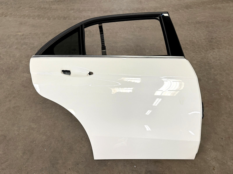 ⭐2010-2016 MERCEDES-BENZ E CLASS REAR RIGHT DOOR PANEL COVER SHELL OEM LOT2713