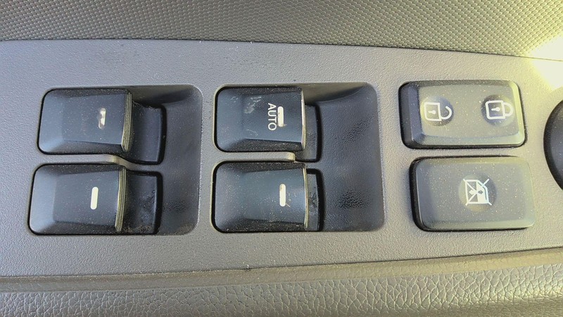 Door Switch Front KIA SPORTAGE 11 12 13 14 15 16