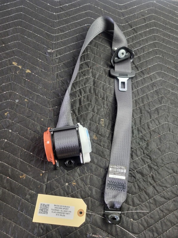 2018-2020 Buick Encore 2nd Row Left Driver Rear Seat Belt Retractor OEM 42602219