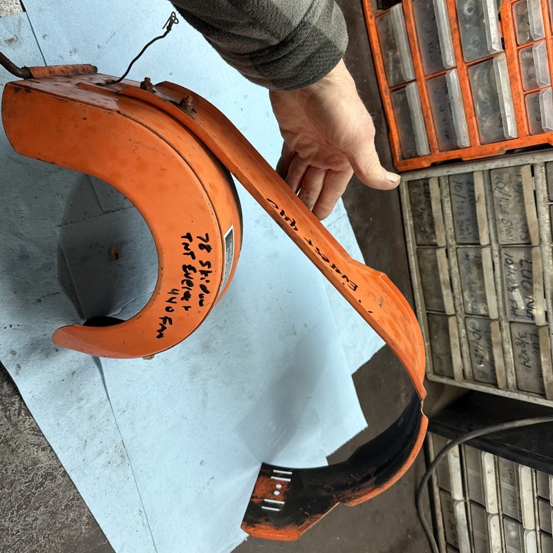 1974 - 1978 ski-doo TNT Everest 440 Fan Clutch Guard, Belt Guard