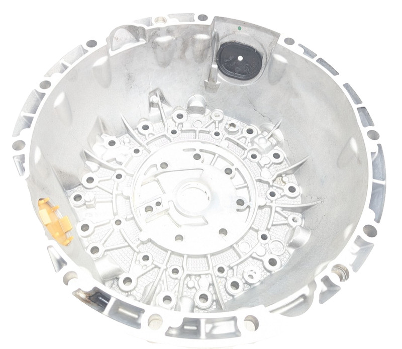 2008-2011 Mercedes E320 Bluetec 2112711201 Transmission Bell housing