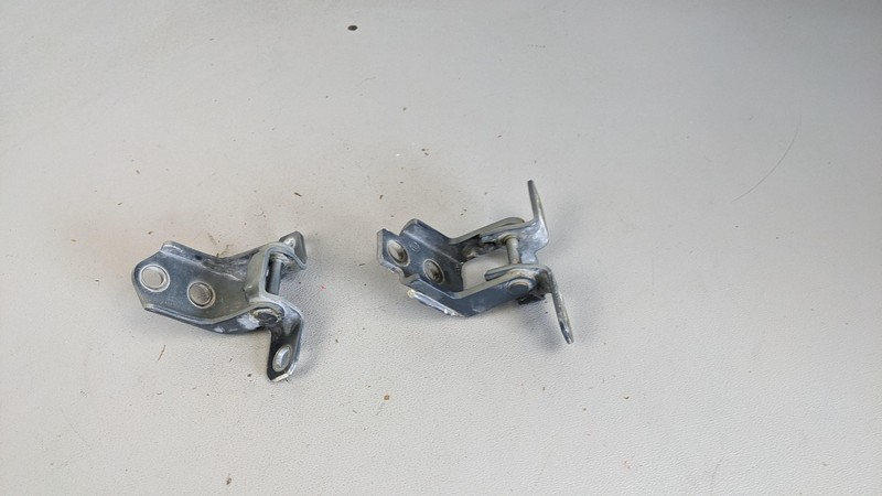 2PC Front Right Door Upper & Lower Hinge 2022 Mazda 3 BCJH-58-210 2019 - 2023