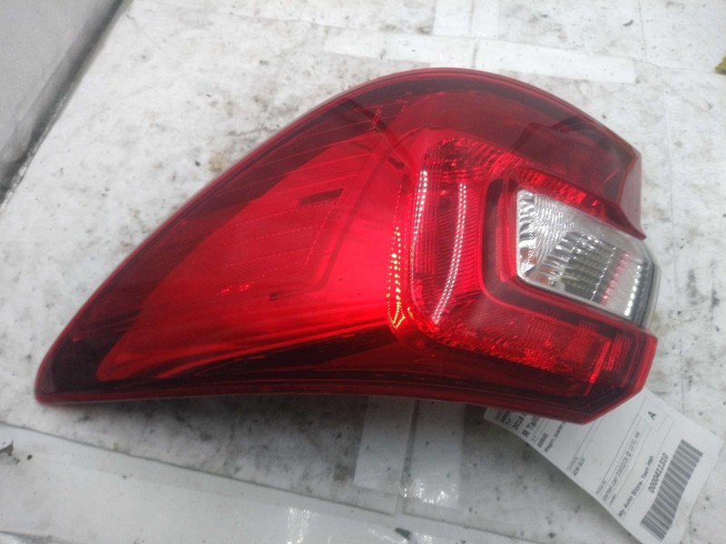 2018 Subaru Legacy Right Tail Light Assembly Grey 132734 Used 147K Miles