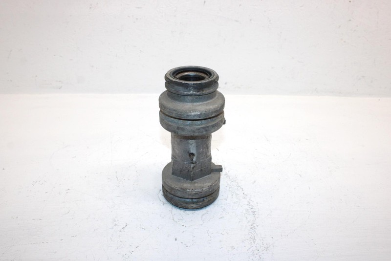 2009 Polaris Trail Boss 330 Oem Rear Axle Housing 5134460 AP181