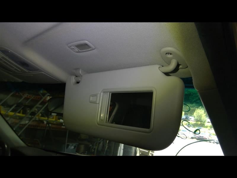 Passenger Sun Visor Model Illuminated Without Sunroof Fits 14-19 SOUL 1375996
