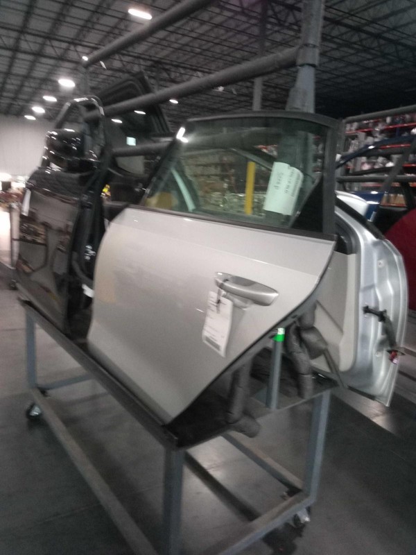 Volkswagen Passat 2019 Left Rear Door SILVER 395642 2546