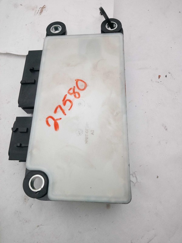 Used Air Bag Module fits: 2015 Buick Regal Air Bag below center console opt AY0
