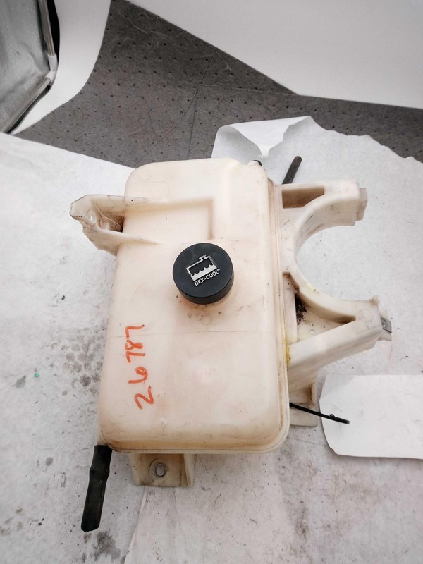 Used Engine Coolant Reservoir fits: 2009 Chevrolet TrailblazerGrade B