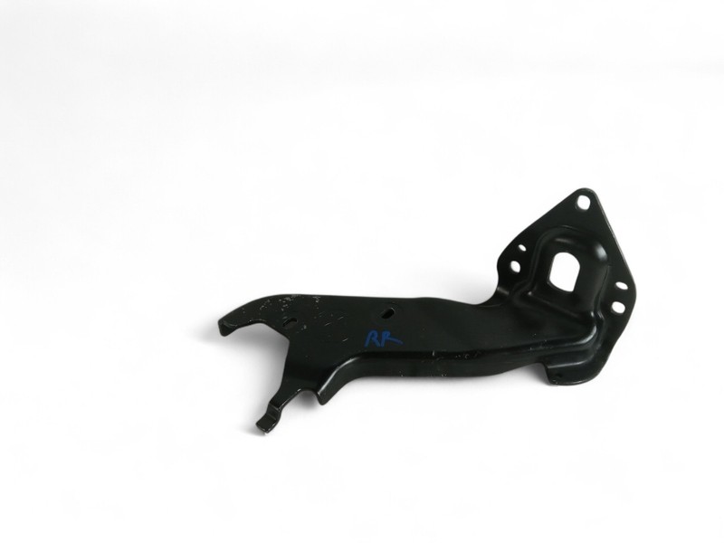 2005 2010 Honda Odyssey Right Passenger Rear Sliding Door Lower Arm Bracket OEM