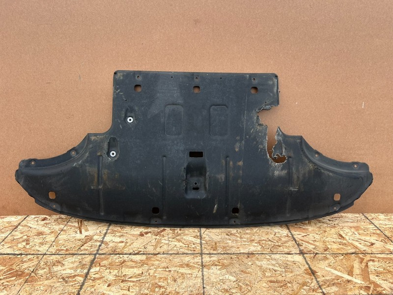 GENESIS GV70 ELECTRIFIED 2022-2026 OEM FRONT FORWARD UNDER COVER SPLASH SHIELD