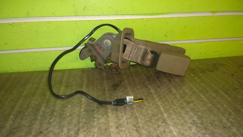 00 ESCALADE TAHOE YUKON FRONT CENTER LEFT SEAT BELT BUCKLE OEM 1466-12