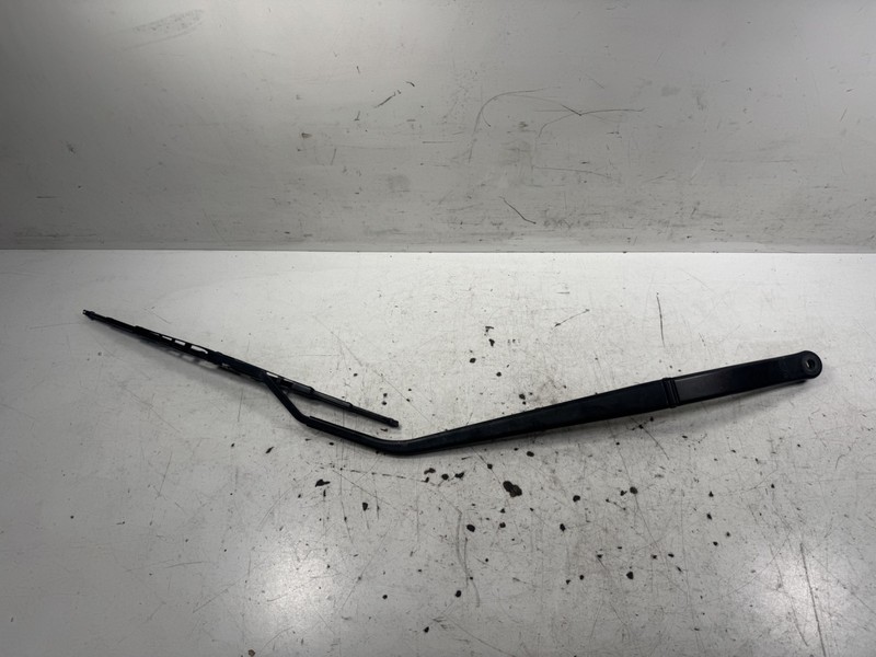 10-14 Honda Insight Right Windshield Wiper OEM