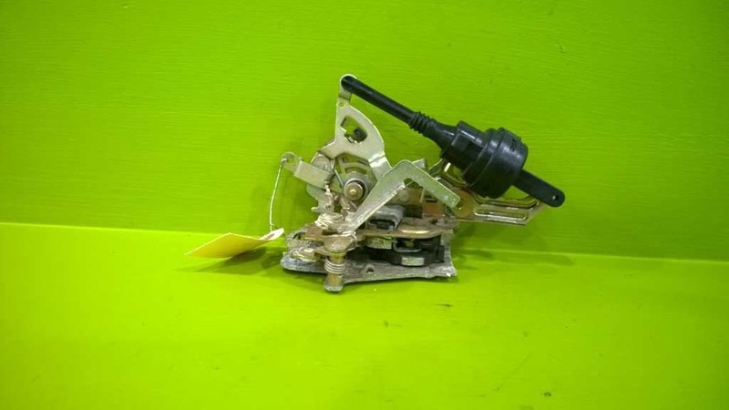 98 99 00 C230 C220 C230 C36 PASSENGER RIGHT REAR DOOR LOCK LATCH OEM 3141-40