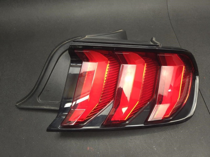 Right Tail Light LED 2018 Ford Mustang JR3B-13B504-AF 2019 2020 2021 2022 2023