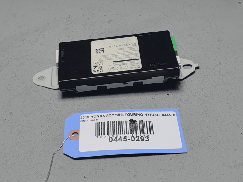 2018-2020 Honda Accord Radio Tuner Control Module Unit OEM